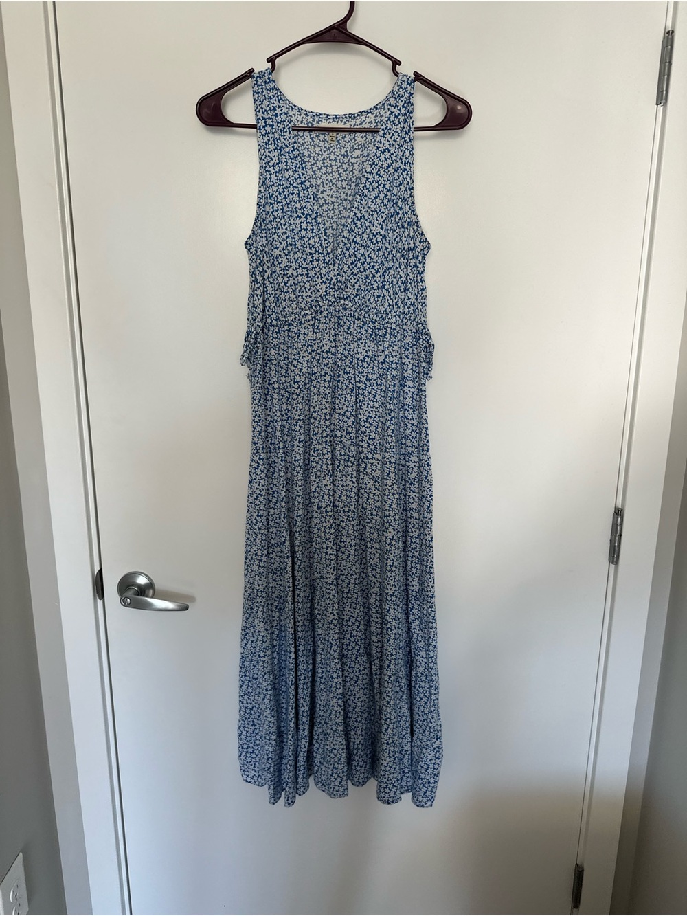 Max Studio Blue Floral Sleeveless Maxi Dress